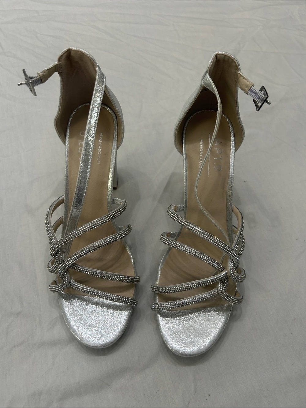 Women’s Apt 9 Sparkly Silver Dress Sandals Rhinestone Heels Size 8